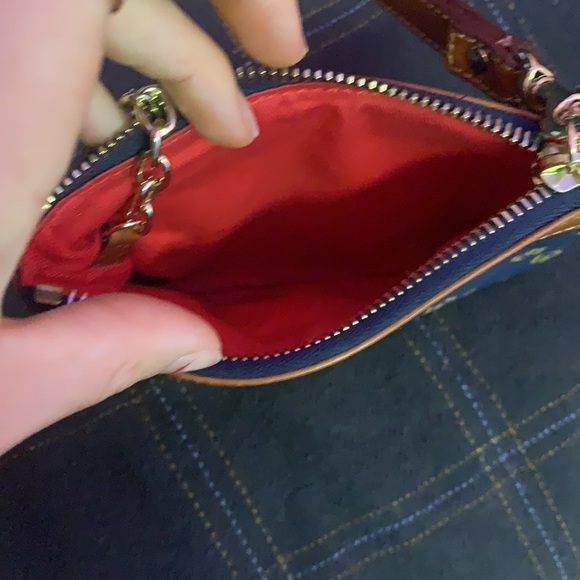 Dooney and bourke wristlet - Picture 3 of 4